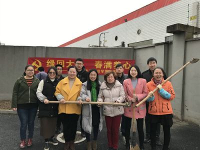 春回大地，春滿養(yǎng)心學(xué)雷鋒植樹活動